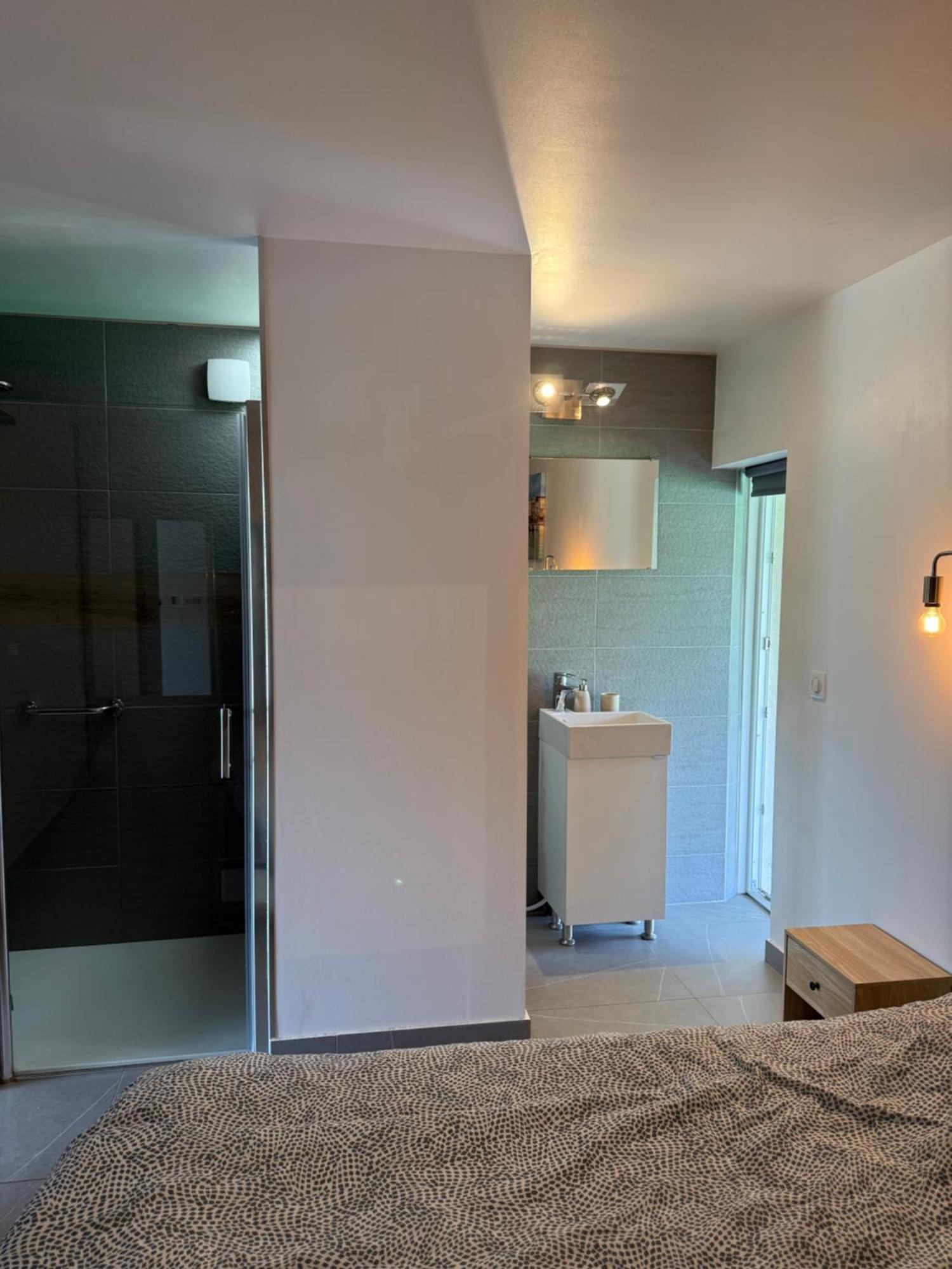 Dependance Au Sein D'Une Villa Avec Piscine Aix-en-Provence Esterno foto